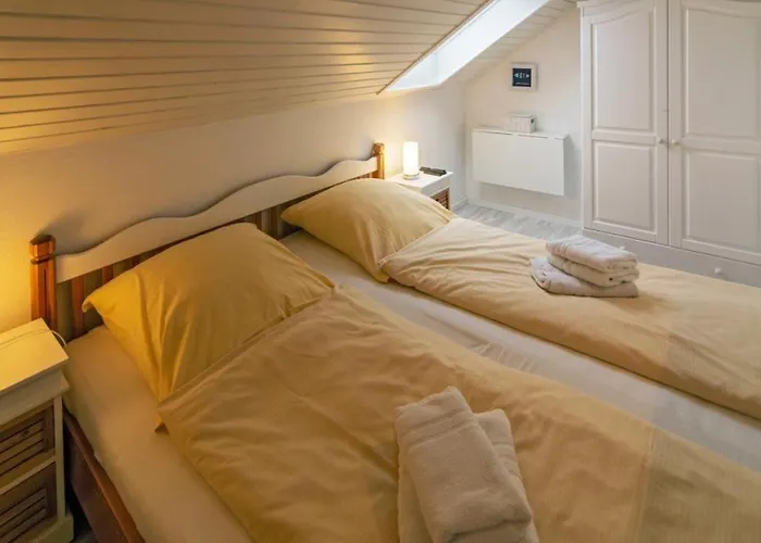 Ferienwohnung-marie-norddeich-muschelweg شقة *